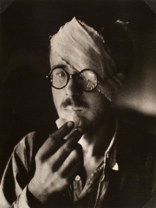 Broken Glasses, Breslau